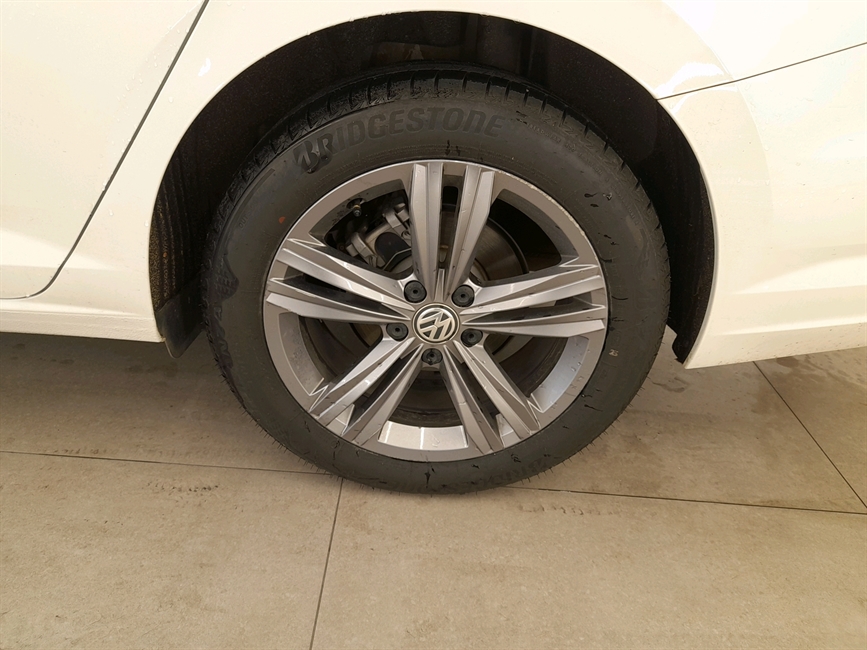 JETTA 1.4 250 TSI TOTAL FLEX R-LINE TIPTRONIC