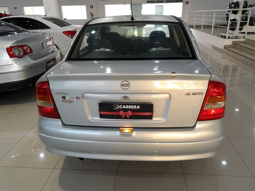 ASTRA 1.8 MPFI MILLENIUM II SEDAN 8V GASOLINA 4P M