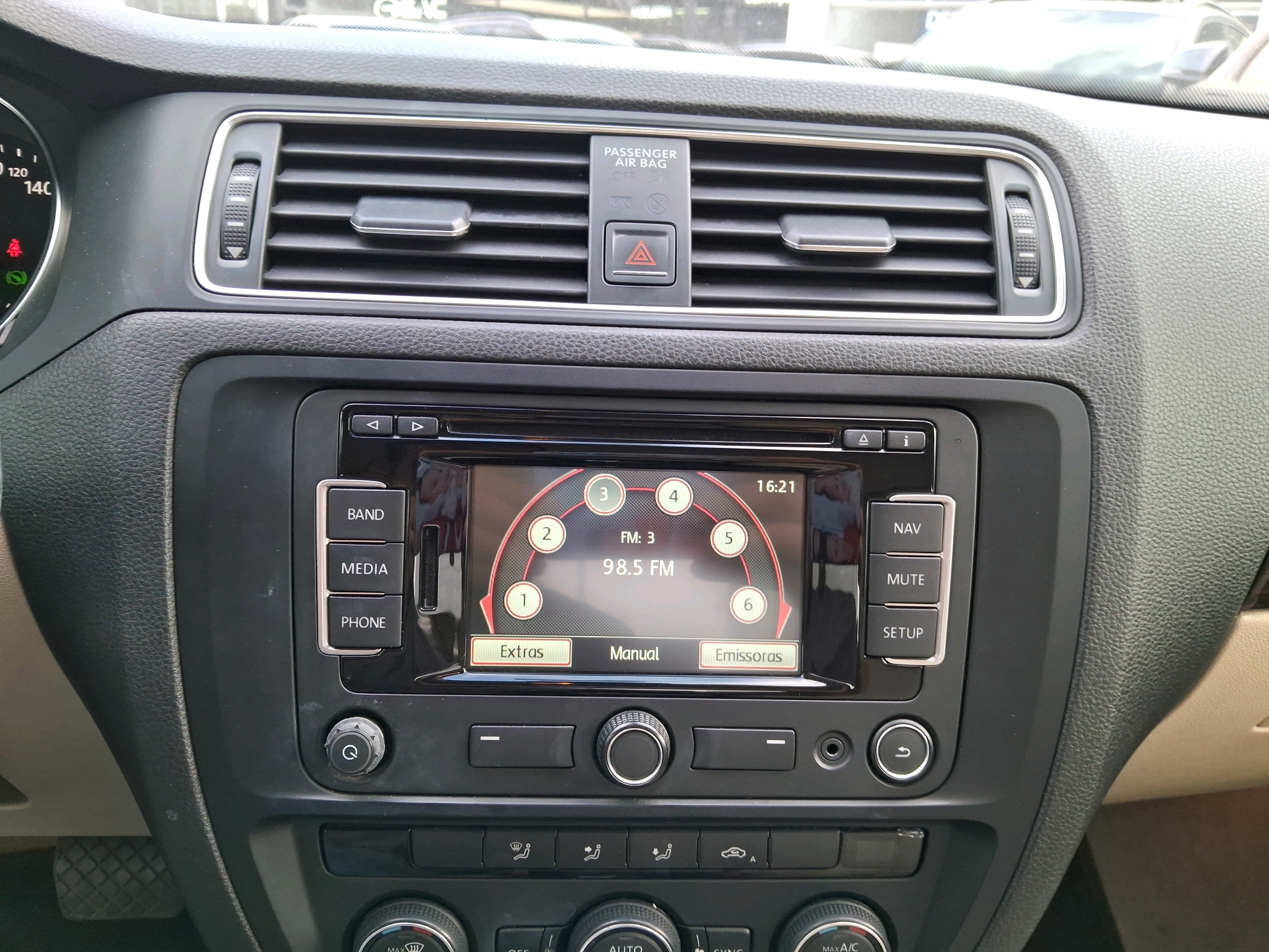JETTA 2.0 COMFORTLINE FLEX 4P TIPTRONIC