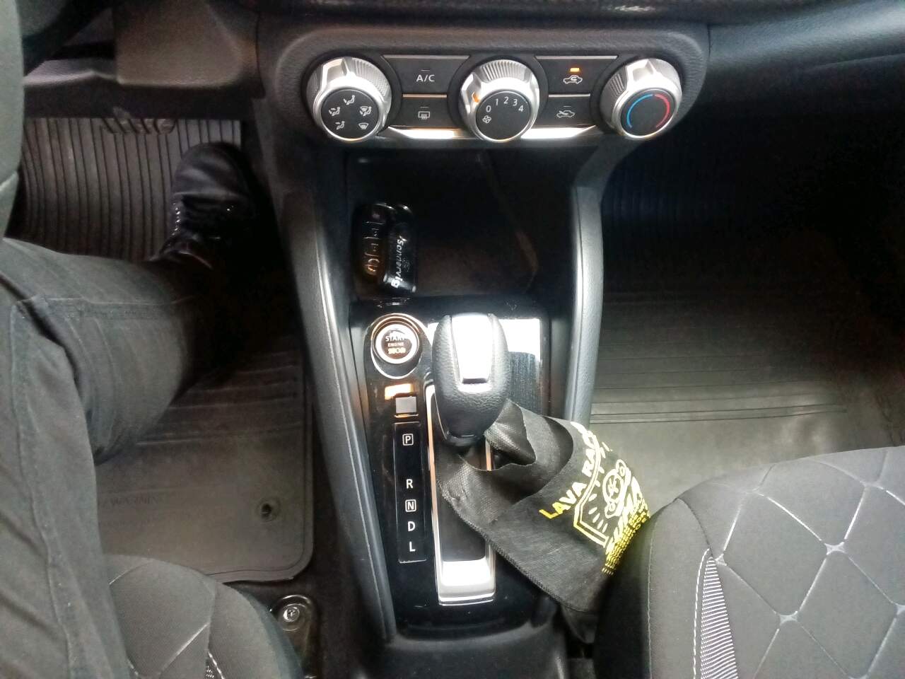 KICKS 1.6 16V FLEX SV 4P XTRONIC