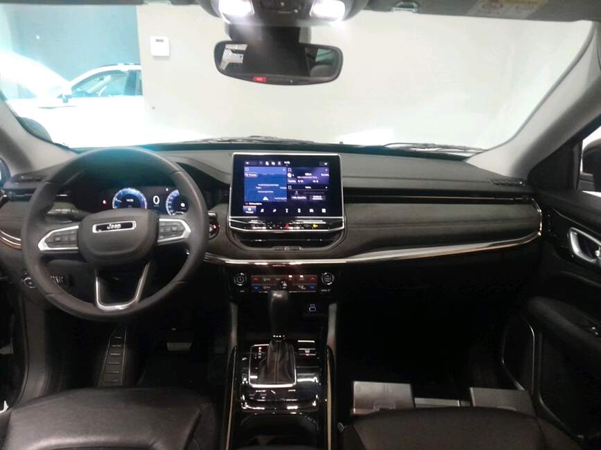 COMMANDER 1.3 T270 TURBO FLEX LIMITED AT6