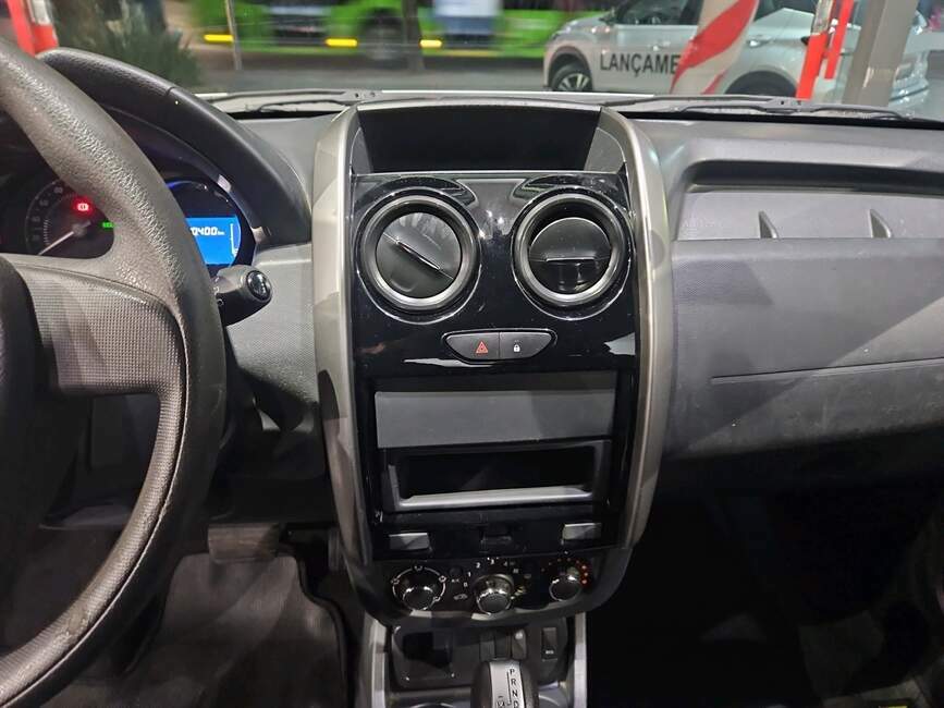 DUSTER 1.6 16V SCE FLEX AUTHENTIQUE X-TRONIC