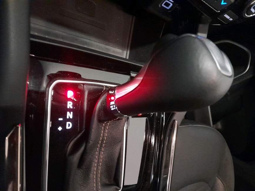 COMMANDER 1.3 T270 TURBO FLEX LIMITED AT6