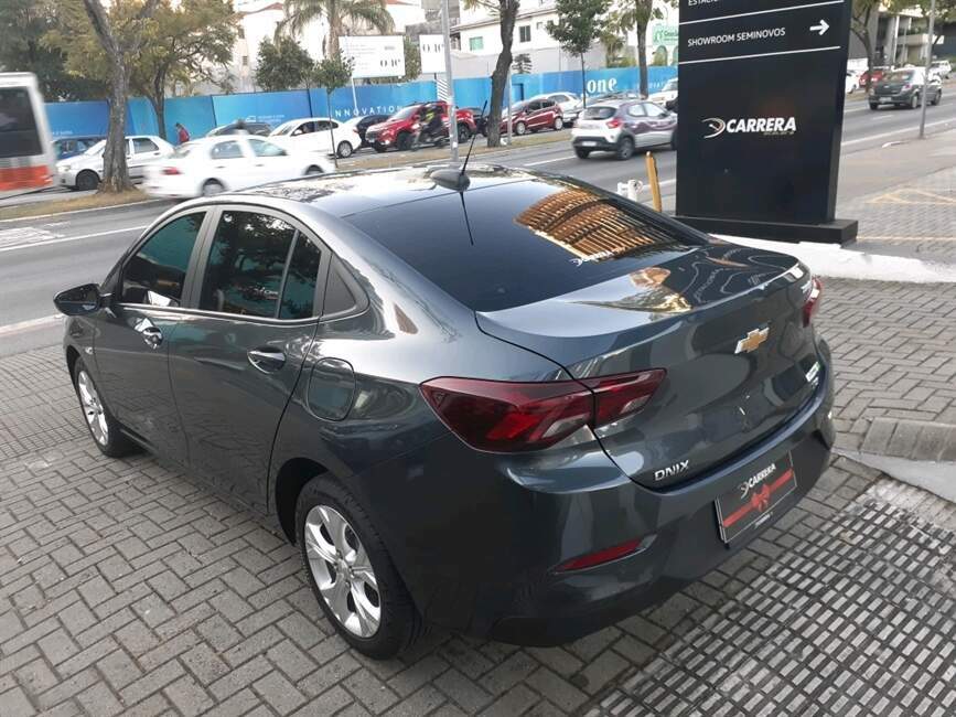 ONIX 1.0 TURBO FLEX PLUS LTZ AUTOMÁTICO