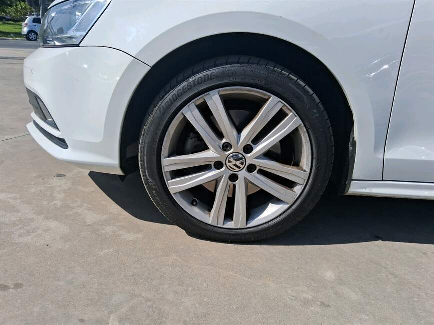 JETTA 2.0 TSI HIGHLINE 211CV GASOLINA 4P TIPTRONIC