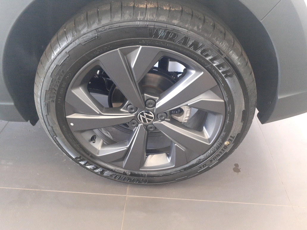 NIVUS 1.0 200 TSI TOTAL FLEX COMFORTLINE AUTOMÁTIC