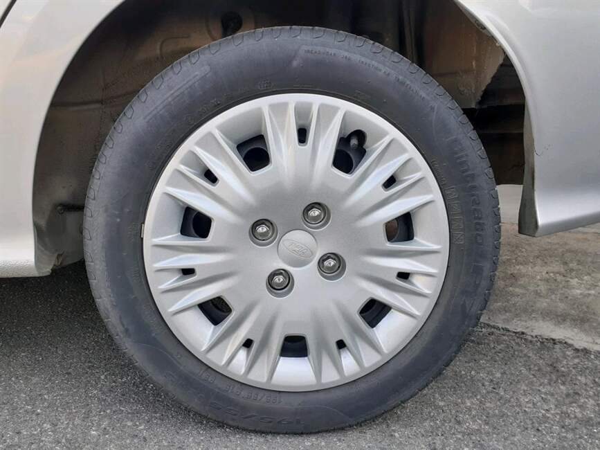 KA 1.5 TI-VCT FLEX SE PLUS SEDAN MANUAL