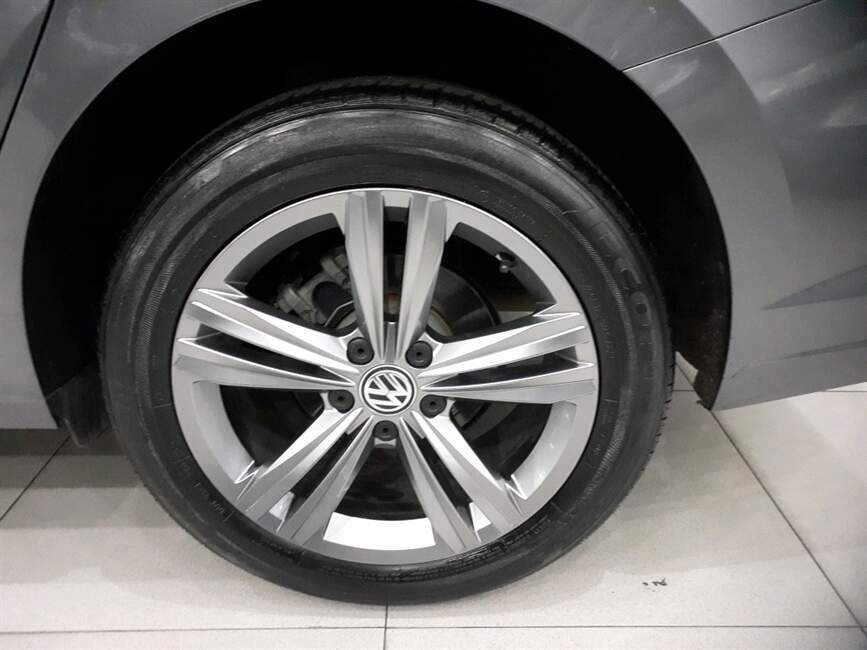 JETTA 1.4 250 TSI TOTAL FLEX R-LINE TIPTRONIC