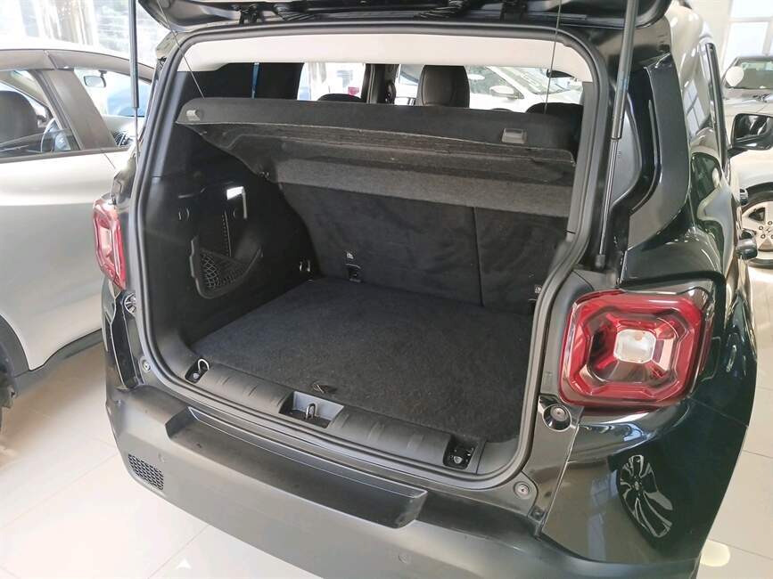RENEGADE 1.8 16V FLEX LONGITUDE 4P AUTOMATICO
