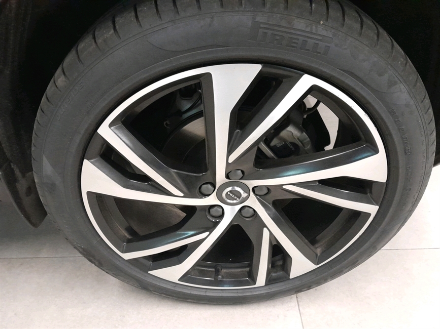 XC40 1.5 T5 HYBRID R-DESIGN FWD GEARTRONIC