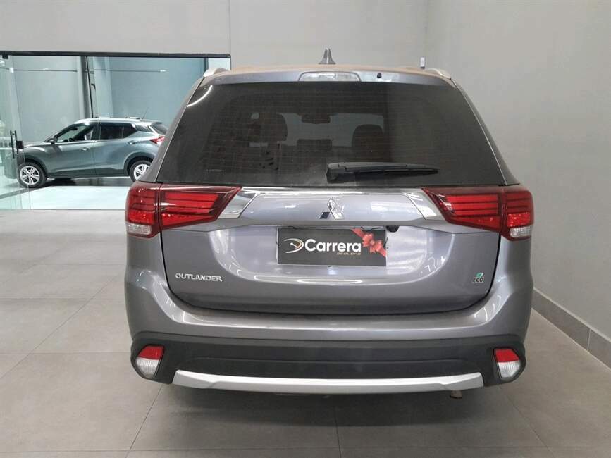 OUTLANDER 2.0 COMFORT 16V GASOLINA 4P AUTOMATICO