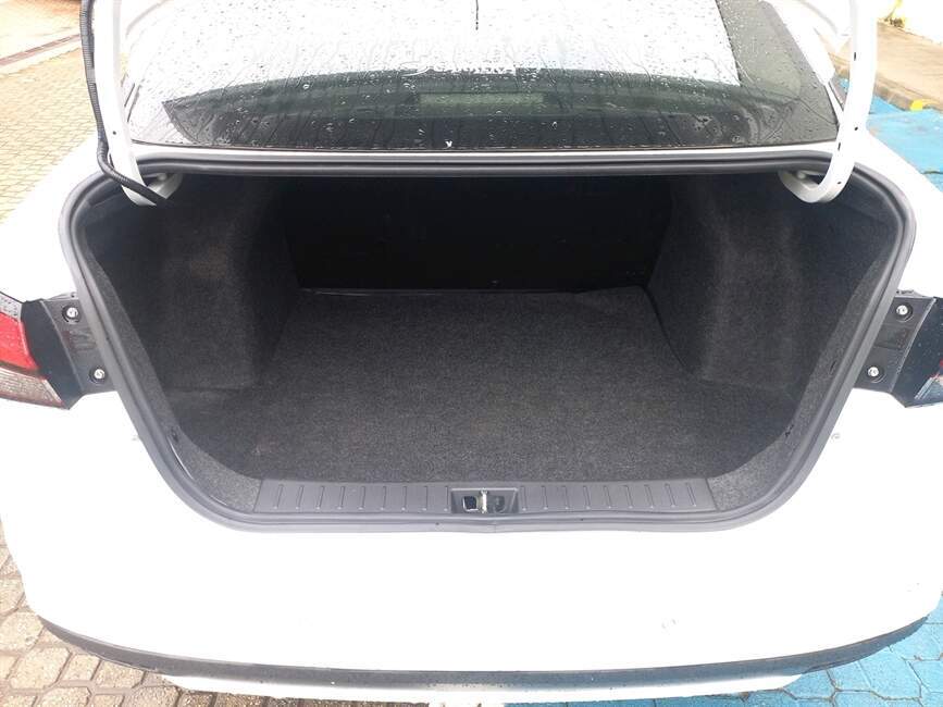 VERSA SENSE 1.6 16V FLEX AUTOMATICO