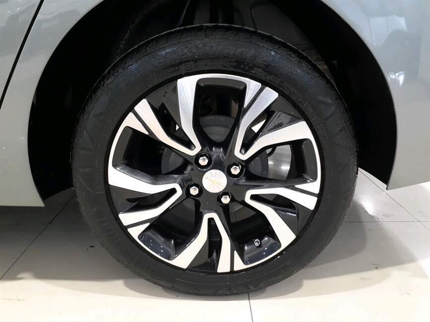 ONIX 1.0 TURBO FLEX PLUS PREMIER AUTOMÁTICO