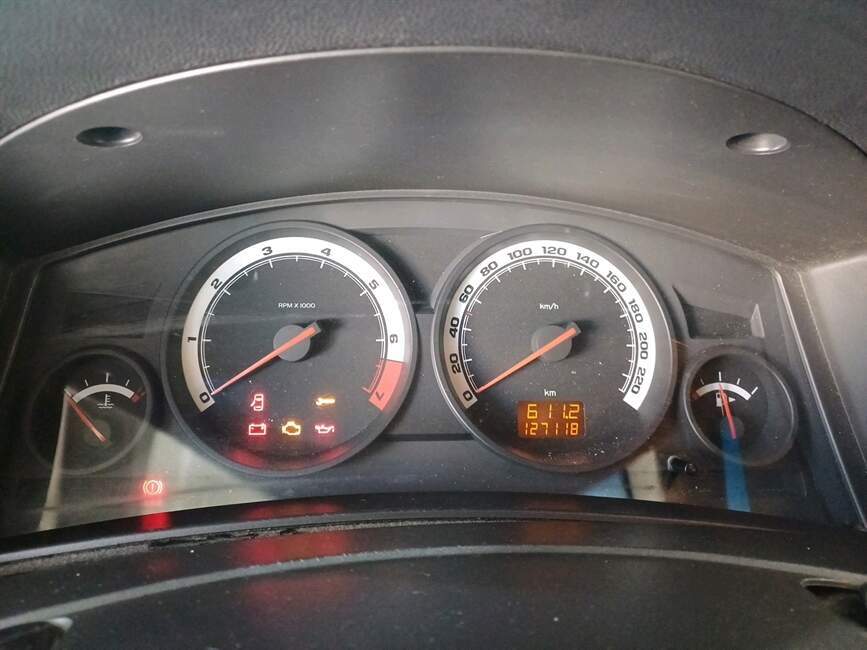 VECTRA 2.0 MPFI GT HATCH 8V FLEX 4P MANUAL