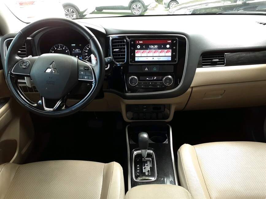 OUTLANDER 3.0 GT 4X4 V6 24V GASOLINA 4P AUTOMATICO