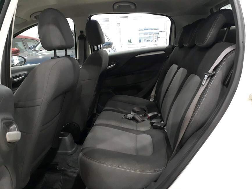 PUNTO 1.6 ESSENCE 16V FLEX 4P AUTOMATIZADO