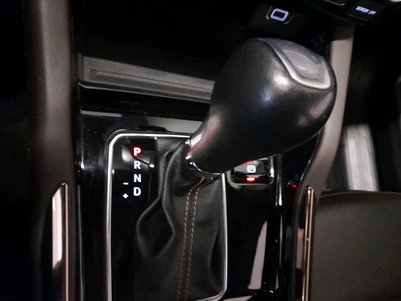COMMANDER 1.3 T270 TURBO FLEX OVERLAND AT6