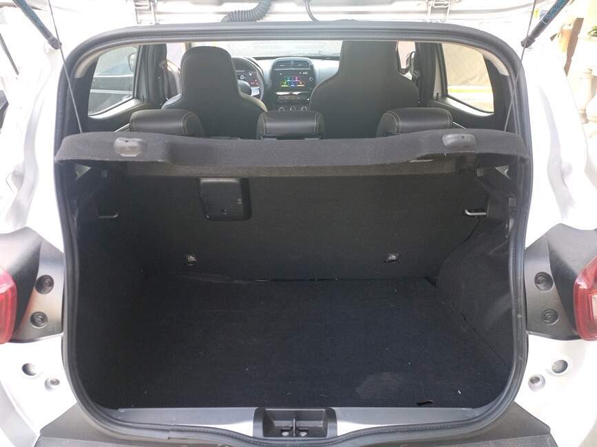 KWID 1.0 12V SCE FLEX OUTSIDER MANUAL
