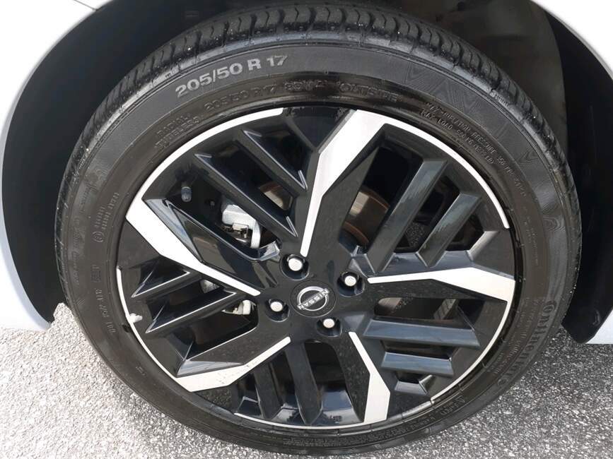 NOVO VERSA 1.6 EXCLUSIVE CVT