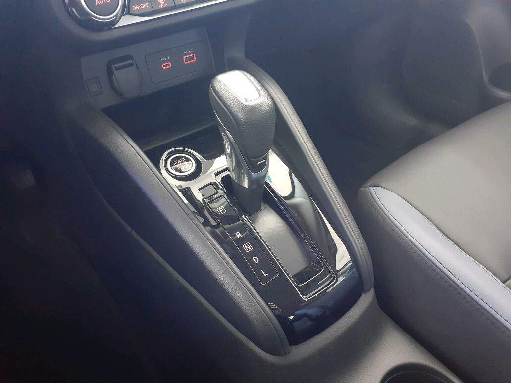 NOVO VERSA 1.6 EXCLUSIVE CVT
