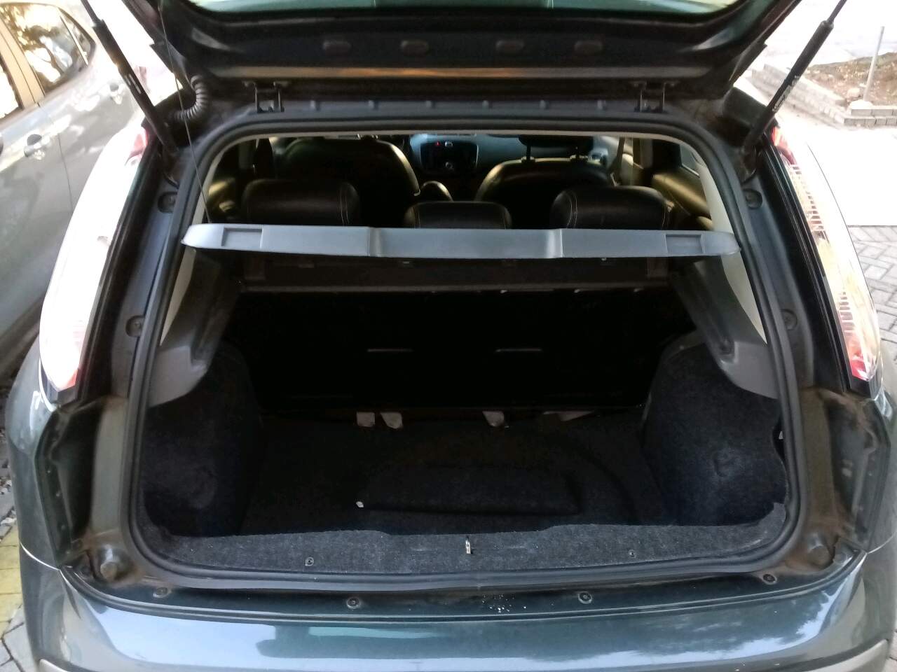 PUNTO 1.6 ESSENCE 16V FLEX 4P AUTOMATIZADO