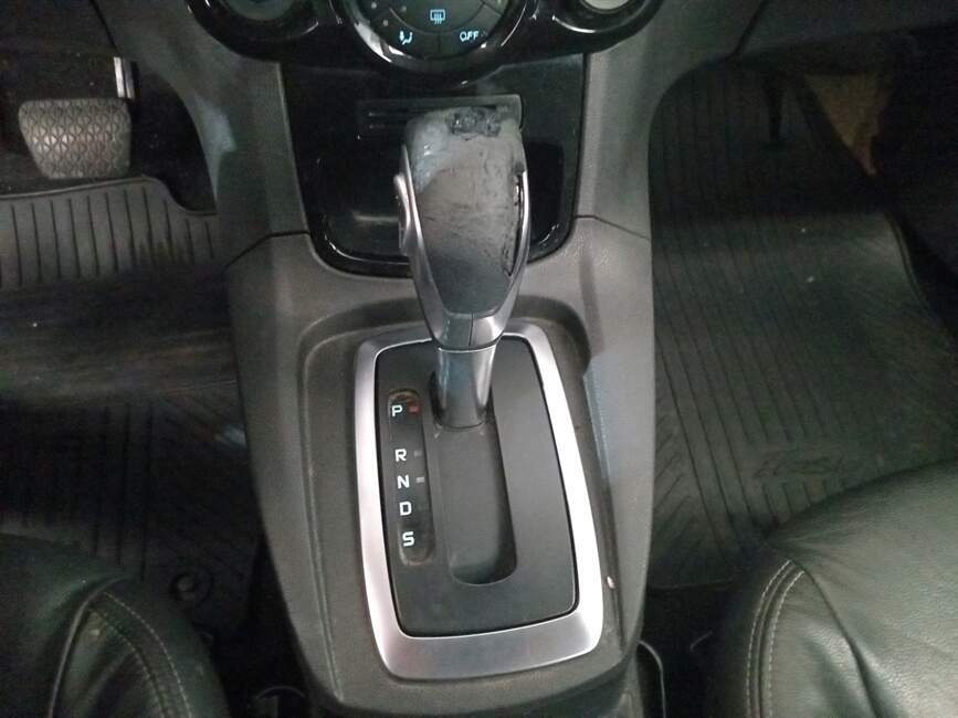 FIESTA 1.6 TITANIUM HATCH 16V FLEX 4P POWERSHIFT