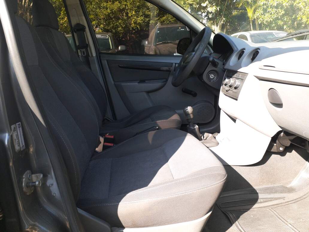 PRISMA 1.4 MPFI LT 8V FLEX 4P MANUAL
