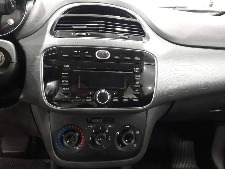 PUNTO 1.6 ESSENCE 16V FLEX 4P AUTOMATIZADO