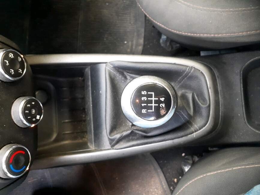 ONIX 1.0 MPFI LT 8V FLEX 4P MANUAL
