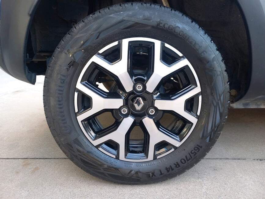 KWID 1.0 12V SCE FLEX OUTSIDER MANUAL