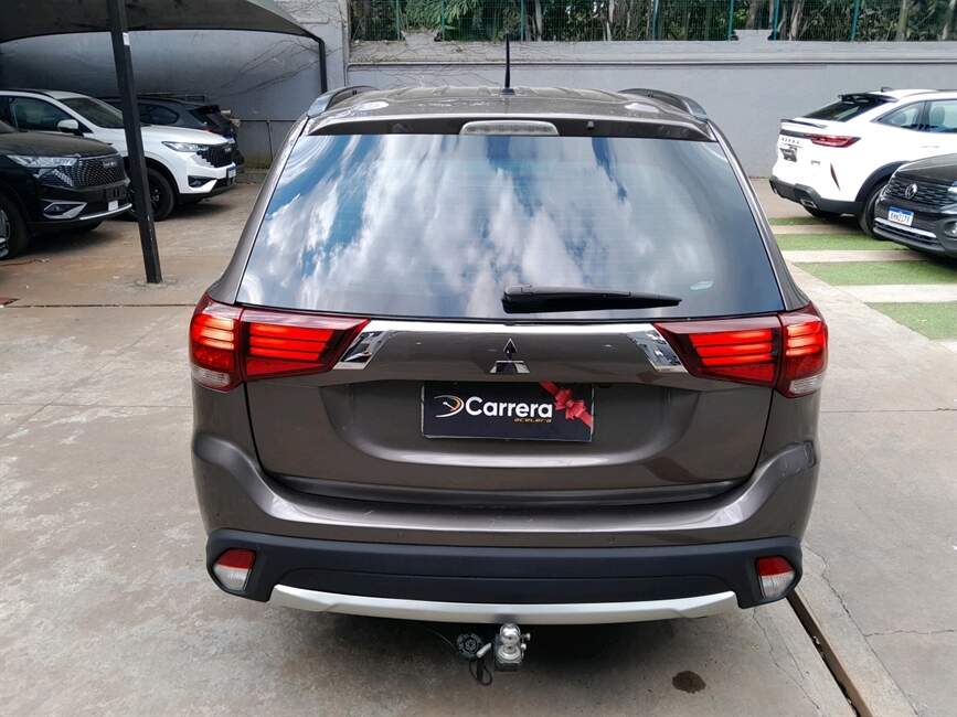 OUTLANDER 3.0 GT 4X4 V6 24V GASOLINA 4P AUTOMATICO