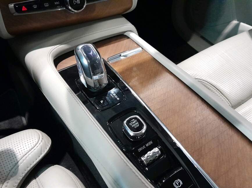 XC90 2.0 T8 HYBRID INSCRIPTION AWD GEARTRONIC