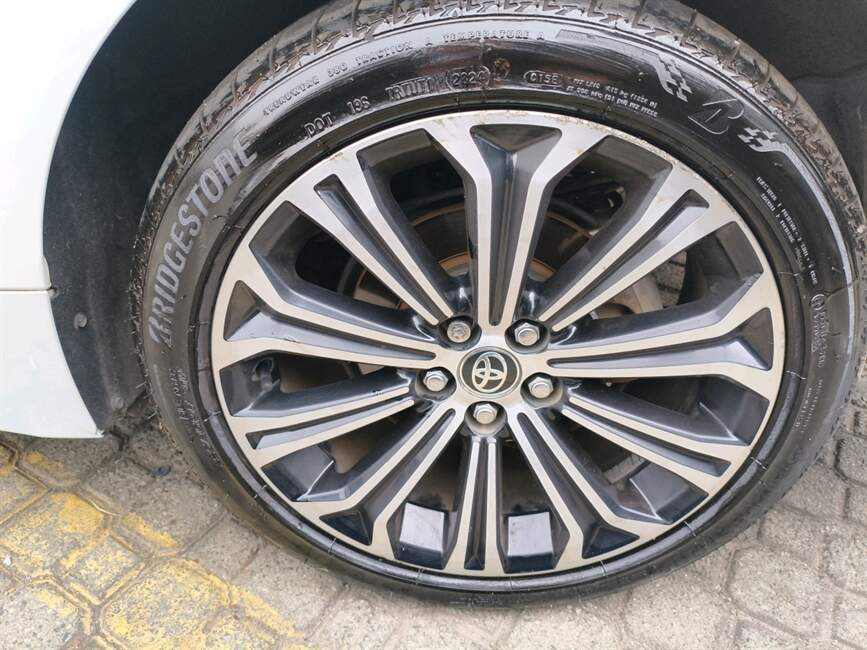 COROLLA 1.8 VVT-I HYBRID PREMIUM FLEX ALTIS CVT