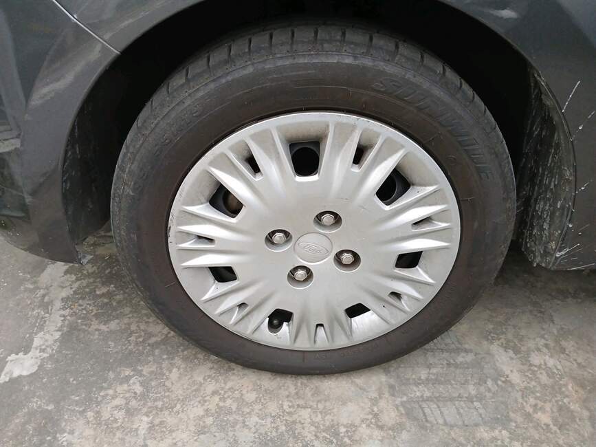 KA 1.0 TI-VCT FLEX SE PLUS SEDAN MANUAL