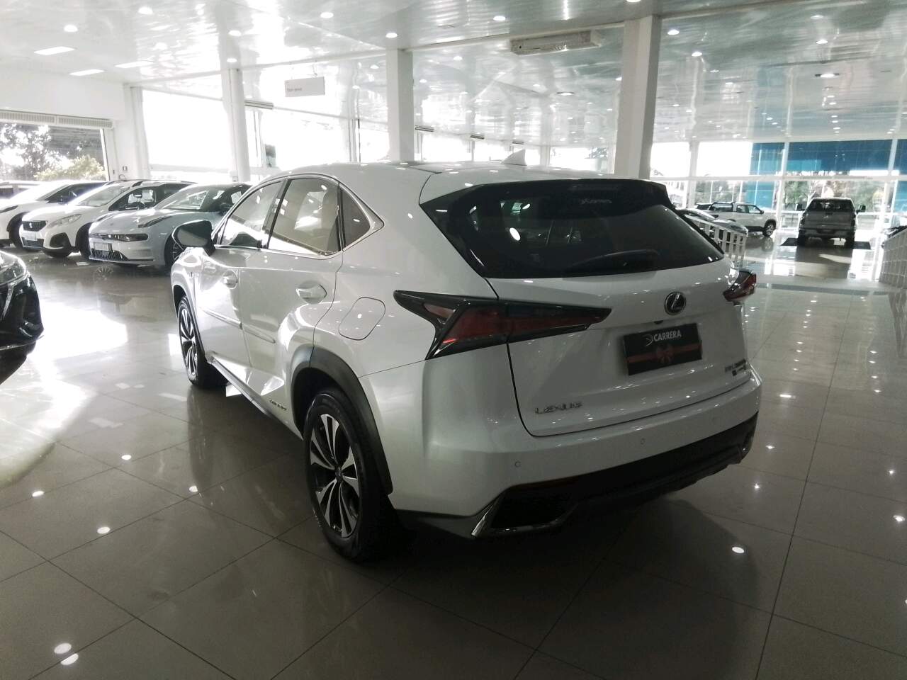 NX 300H 2.5 16V VVT-I HYBRID F-SPORT CVT AWD