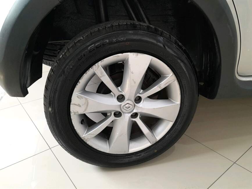 SANDERO 1.6 STEPWAY 16V FLEX 4P AUTOMATICO
