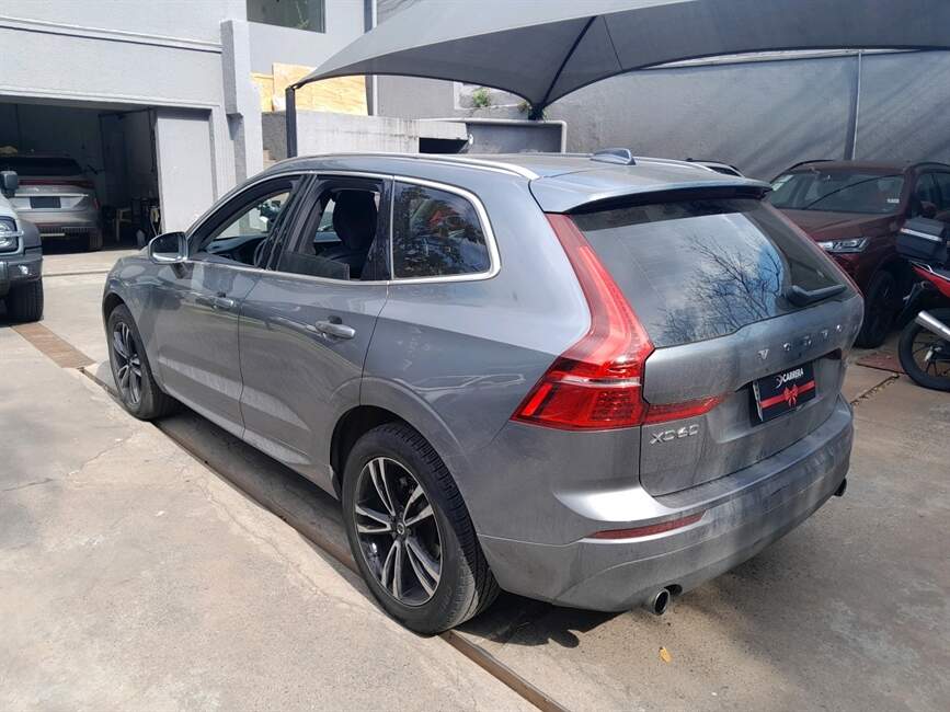 XC60 2.0 T5 GASOLINA MOMENTUM AWD GEARTRONIC