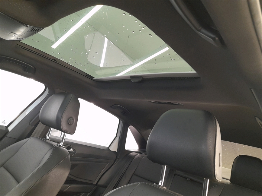 JETTA 1.4 250 TSI TOTAL FLEX R-LINE TIPTRONIC