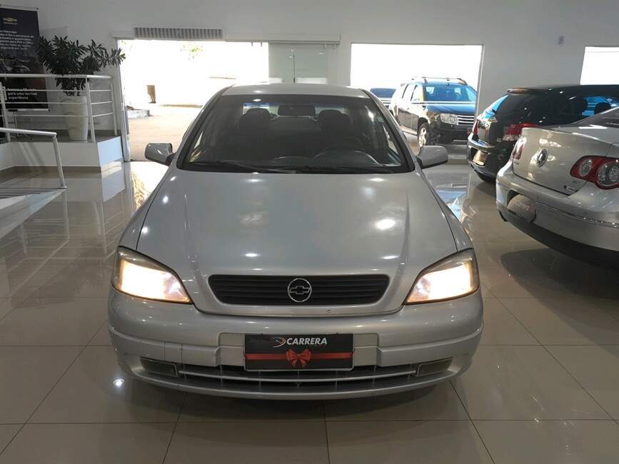 ASTRA 1.8 MPFI MILLENIUM II SEDAN 8V GASOLINA 4P M
