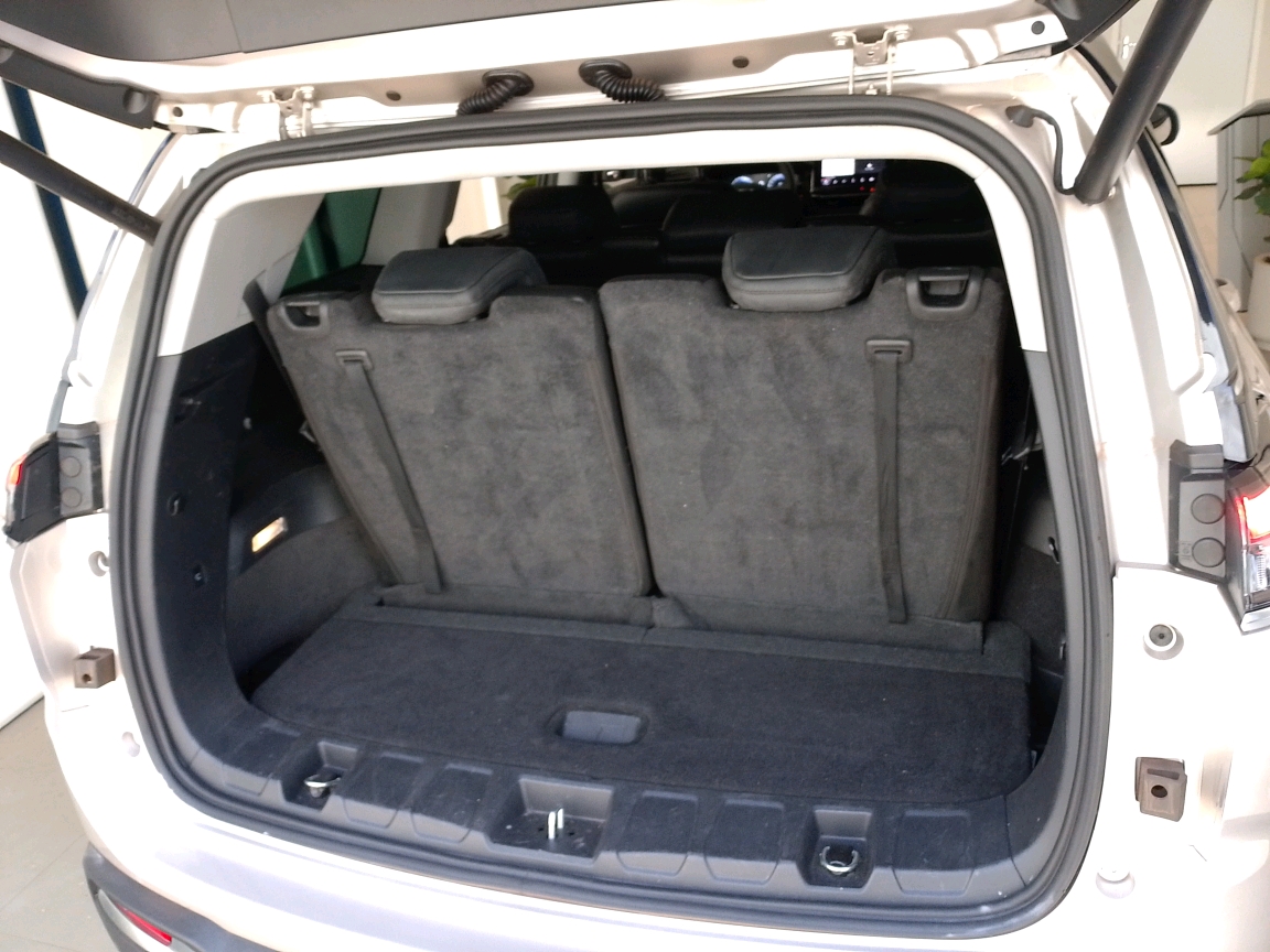 COMMANDER 1.3 T270 TURBO FLEX LIMITED AT6