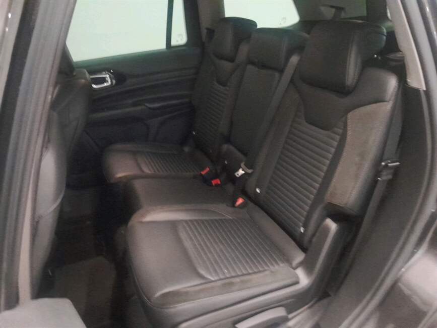 COMMANDER 1.3 T270 TURBO FLEX LIMITED AT6