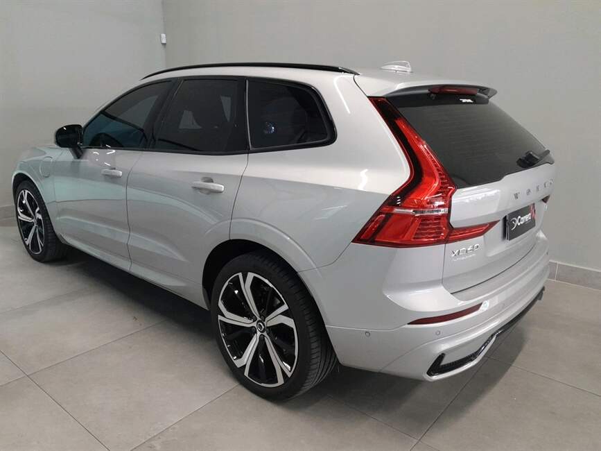 XC60 2.0 T8 RECHARGE ULTIMATE DARK AWD GEARTRONIC
