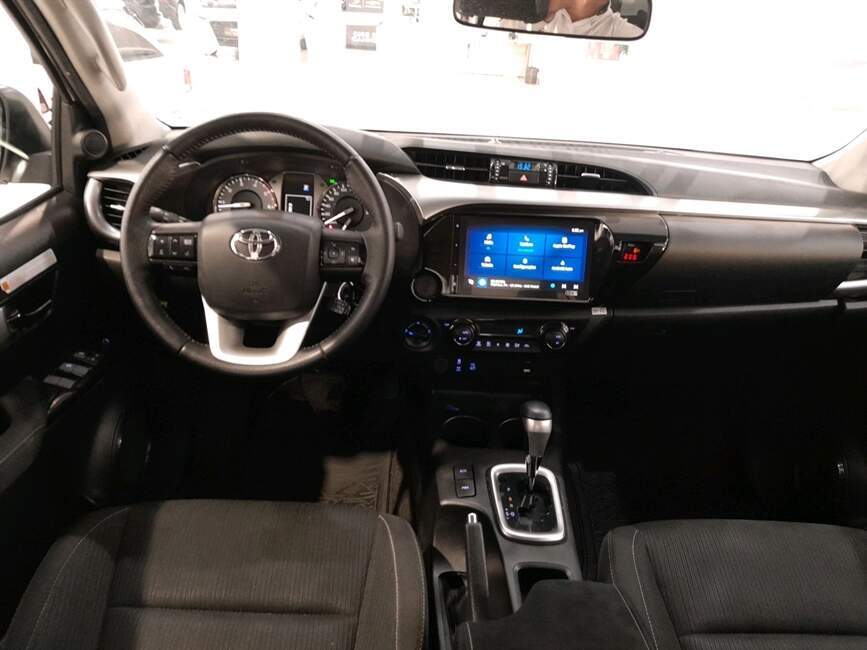 HILUX 2.8 D-4D TURBO DIESEL CD SR 4X4 AUTOMÁTICA