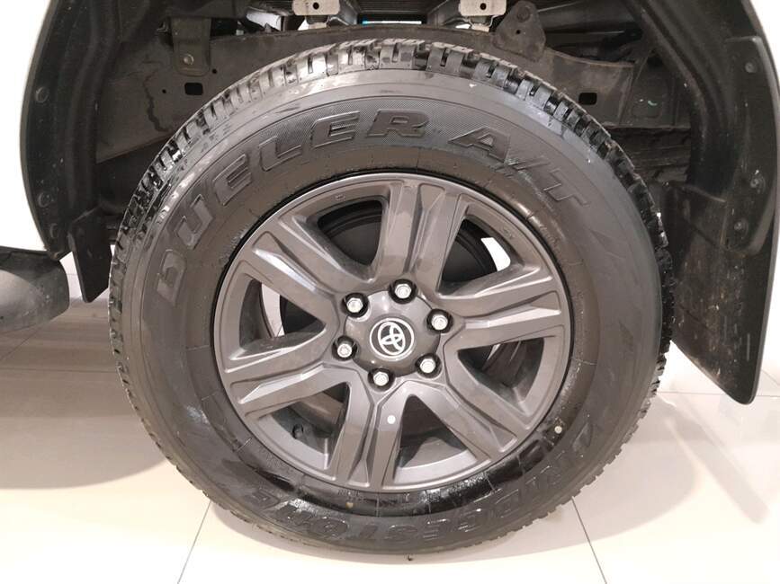 HILUX 2.8 D-4D TURBO DIESEL CD SR 4X4 AUTOMÁTICA