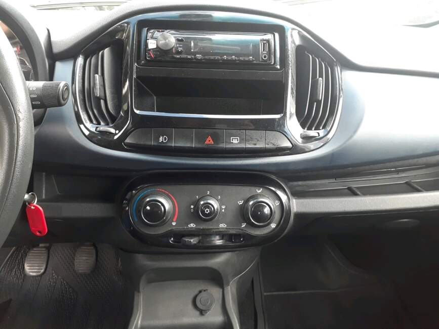 UNO 1.0 EVO ATTRACTIVE 8V FLEX 4P MANUAL