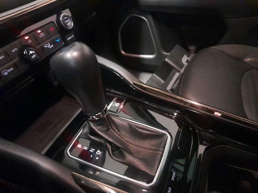 COMMANDER 1.3 T270 TURBO FLEX LIMITED AT6