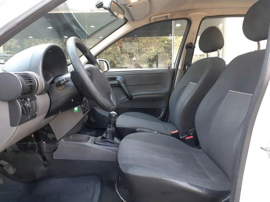 CLASSIC 1.0 MPFI LS 8V FLEX 4P MANUAL