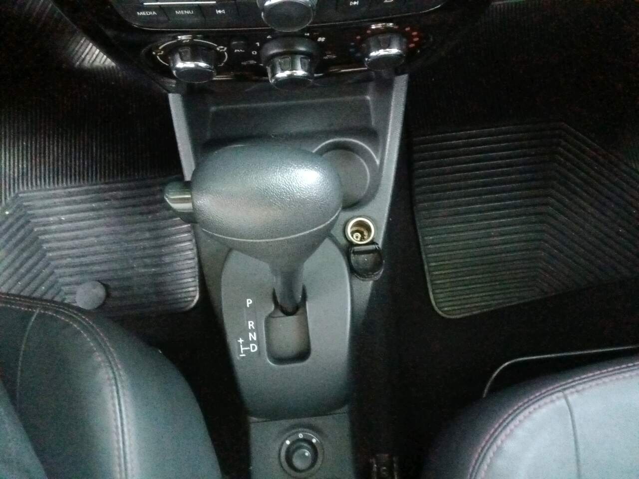 SANDERO 1.6 STEPWAY 16V FLEX 4P AUTOMATICO
