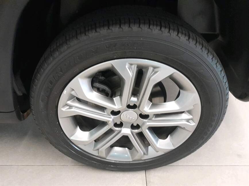 COMPASS 2.0 TD350 TURBO DIESEL LONGITUDE AT9
