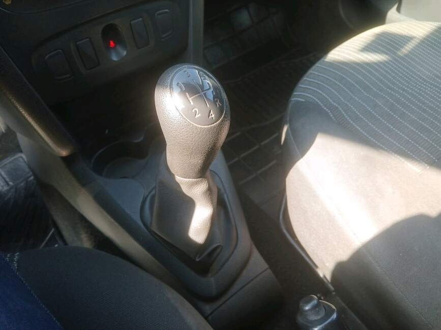 SANDERO 1.0 12V SCE FLEX AUTHENTIQUE MANUAL